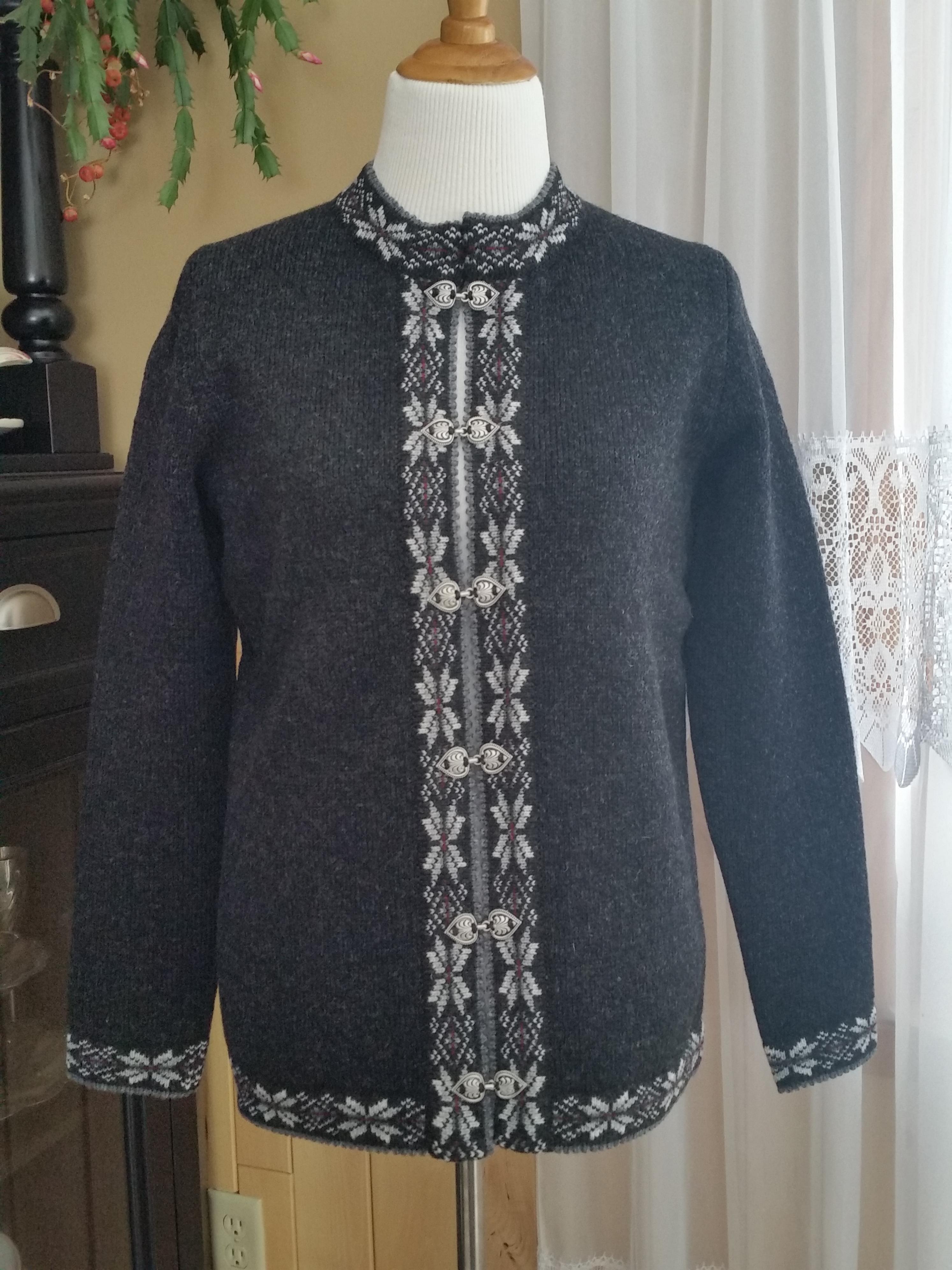 Traditional sweaters for women. - Baltic Inspirations, Inc.